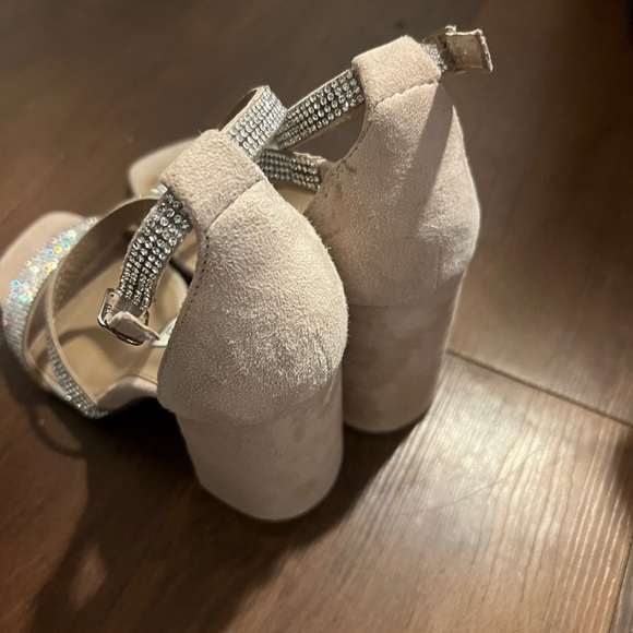 steve madden heels - Picture 2 of 4